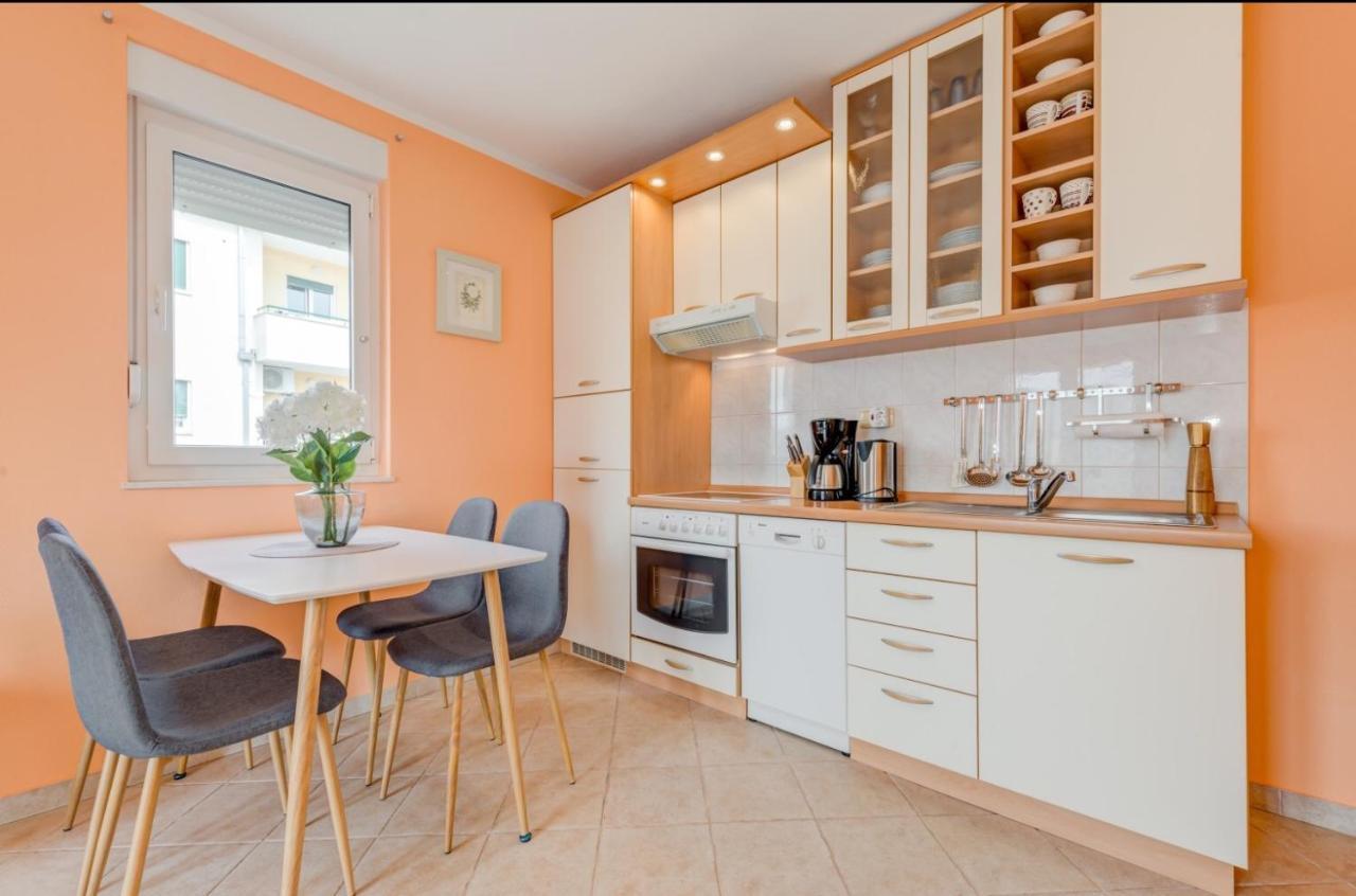 The Best Old Town View Apartment, 5 Min Walk, Parking Trogir Eksteriør bilde