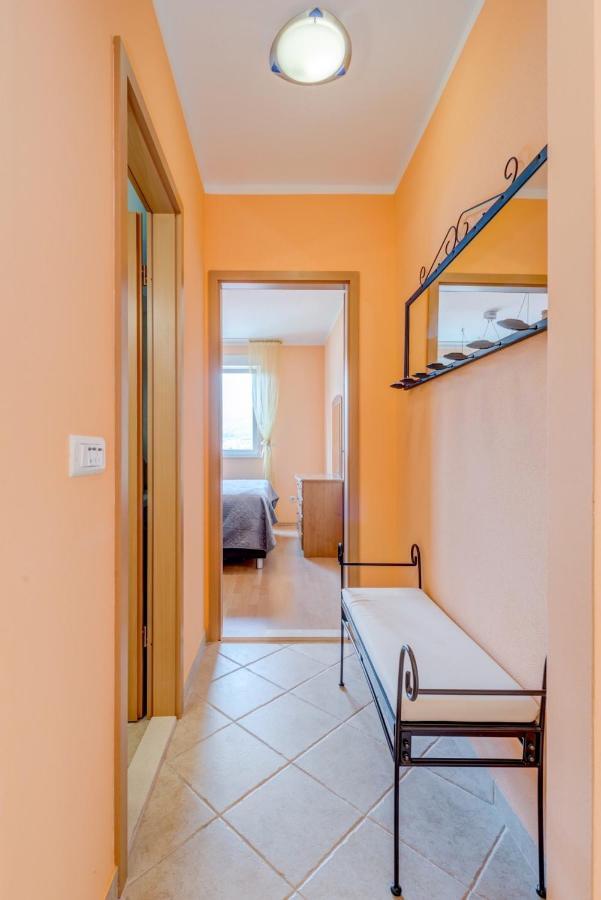 The Best Old Town View Apartment, 5 Min Walk, Parking Trogir Eksteriør bilde